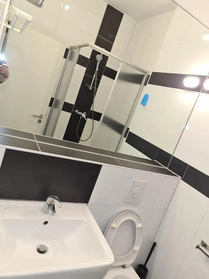 Hotel Hostel Zafir Берлин